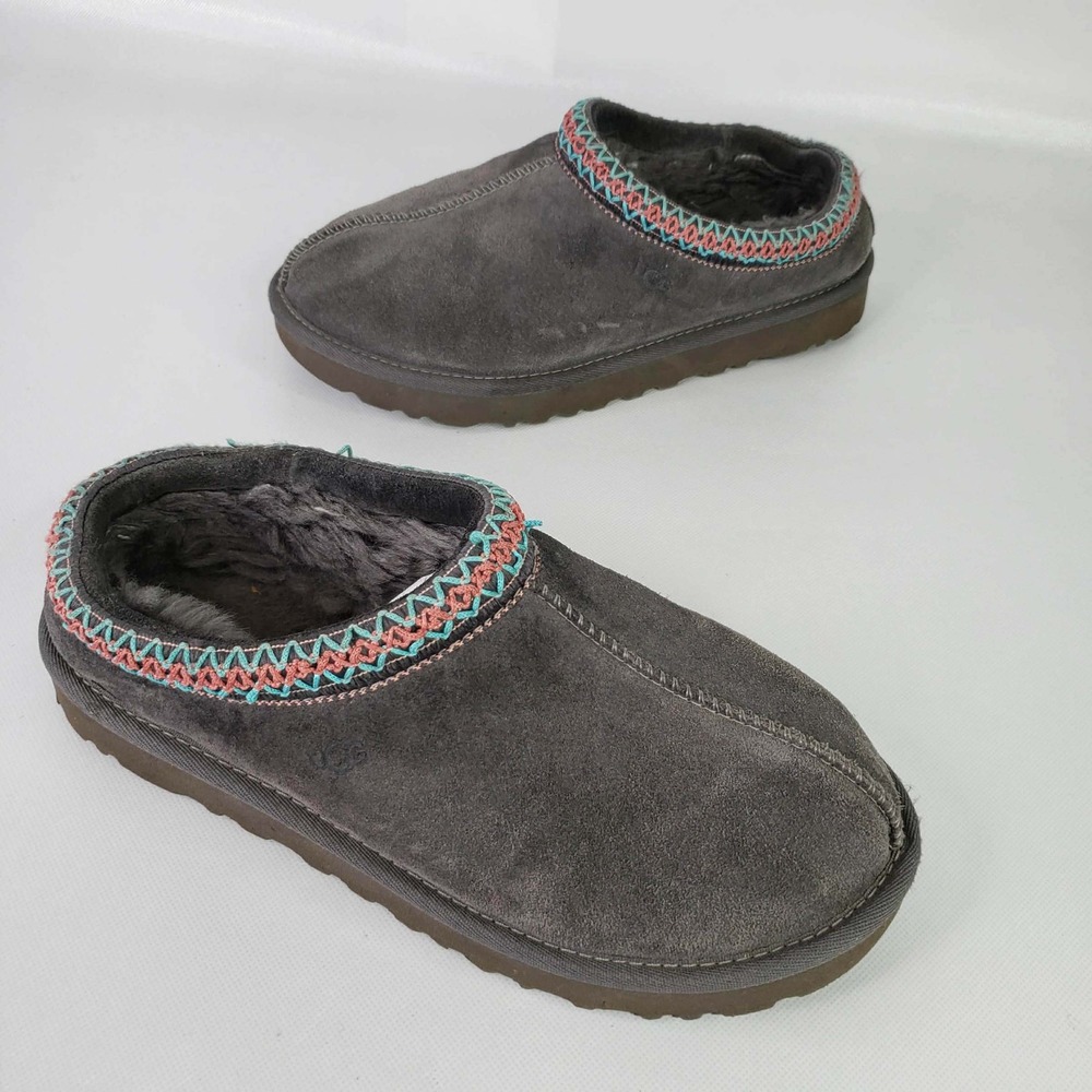 UGG Tasman Slipper Women's Size 8 Gray Suede Embroidered Braid Charcoal Comfort